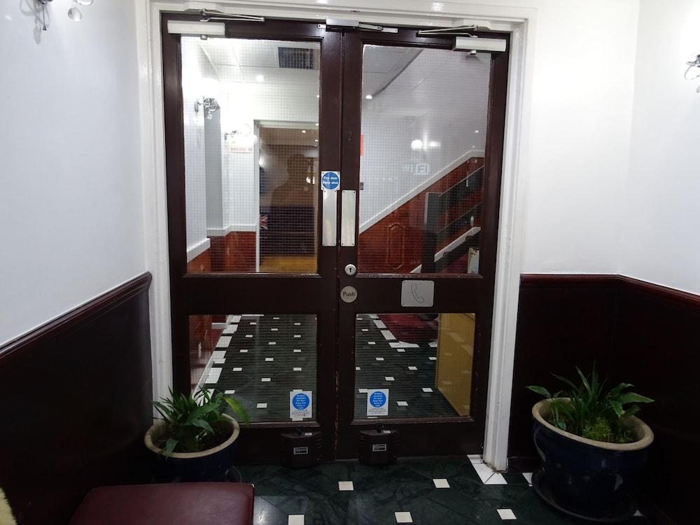 The Gatwick White House Hotel Horley Kültér fotó